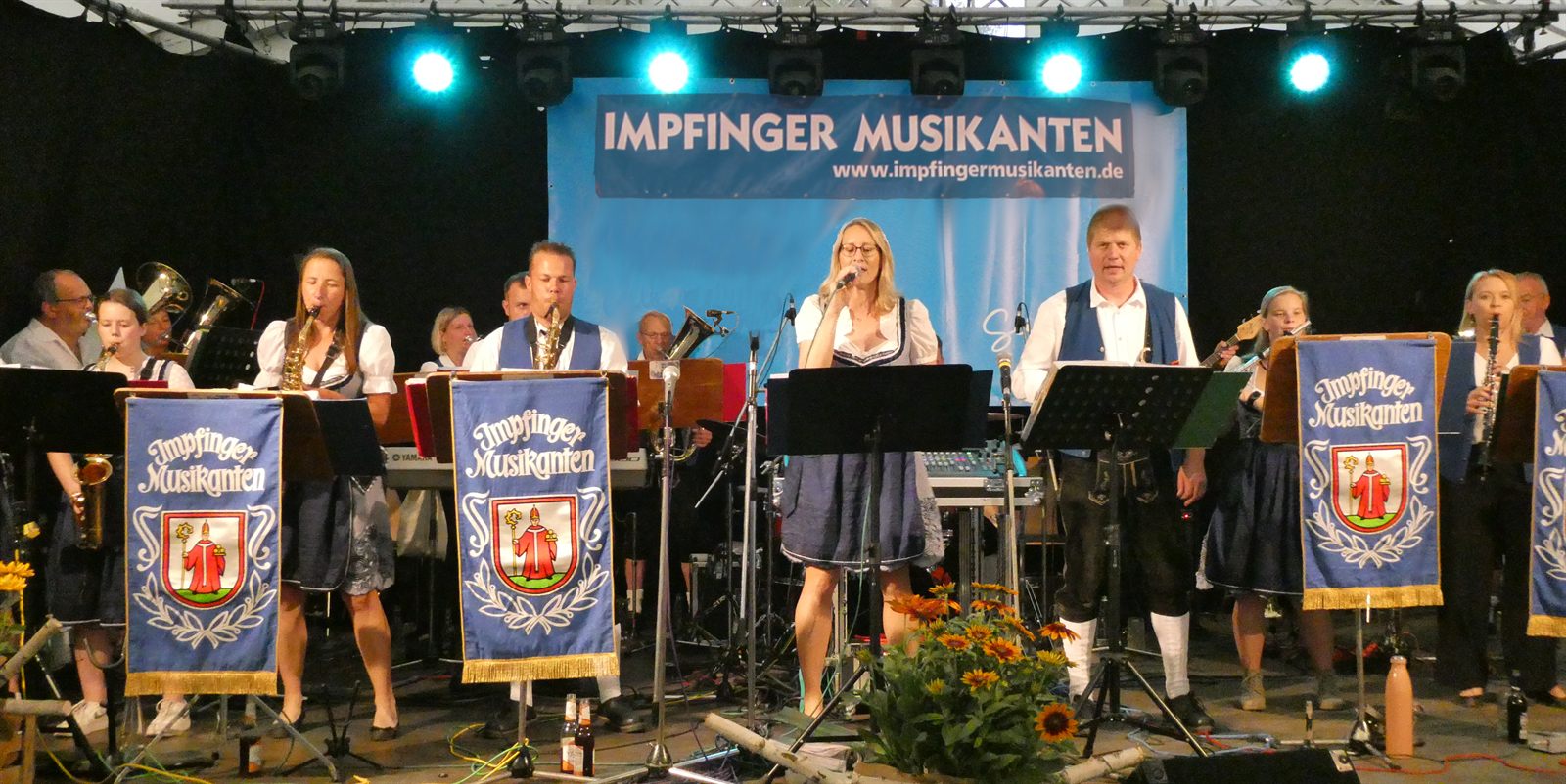 Live-Auftritt der Impfinger Musikanten